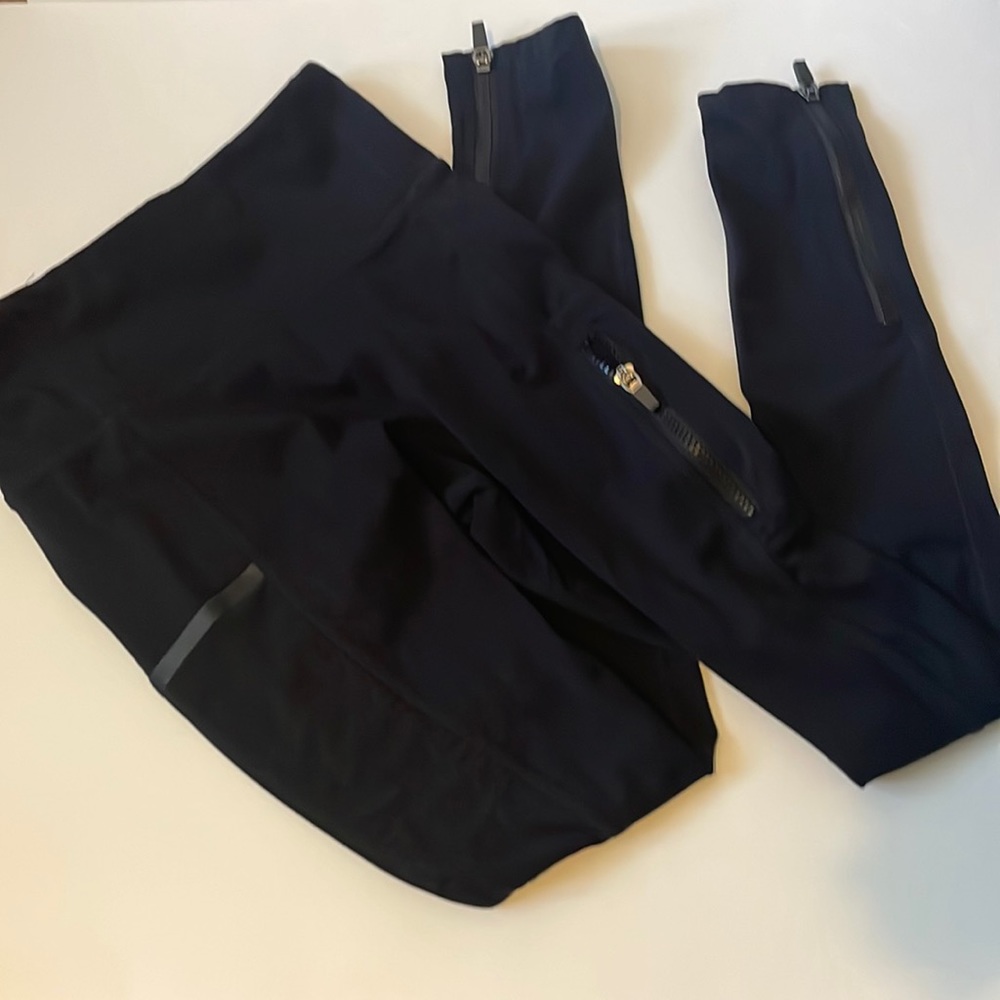 Black Fabletics Leggings
